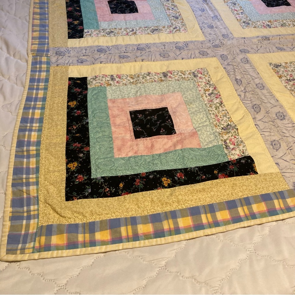 Handmade GEOMETRIC SQUARES Abstract Throw Blanket Quilt 46 x 46 inches - Picture 3 of 12